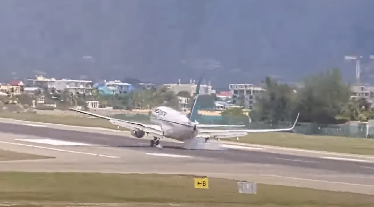 St. Maarten Airport shares WestJet Boeing 737 removal update Post image