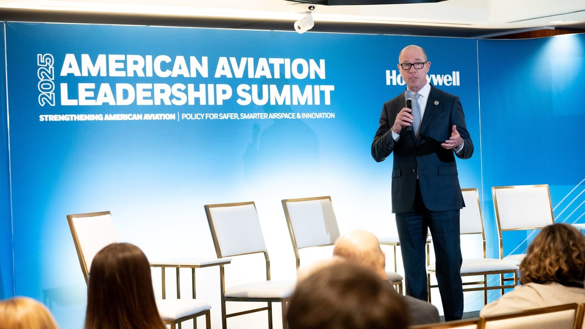 FAA’s Bedford fails to sell stake in Republic Airways, violating ethics agreement Post image