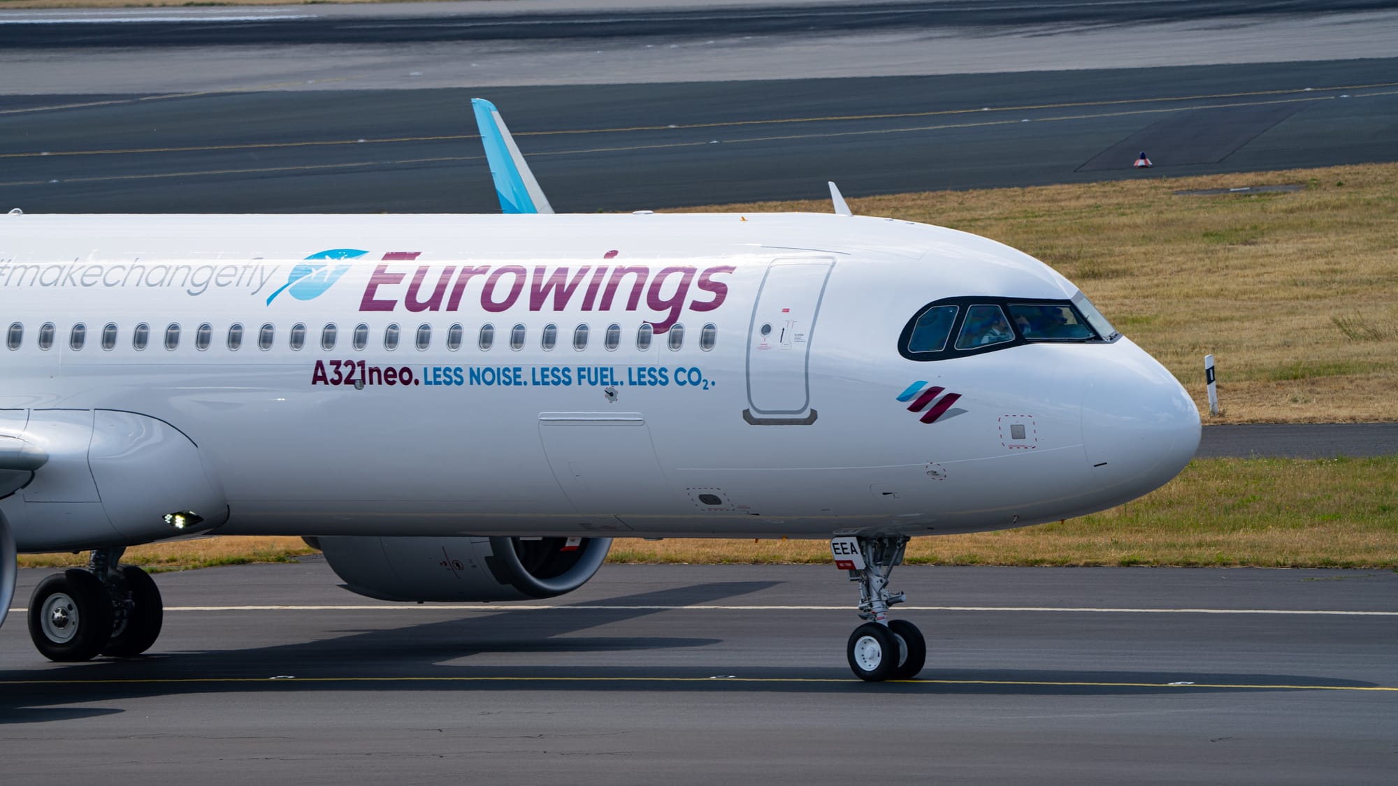 Eurowings acquires slots at London-Gatwick as Lufthansa Group reshuffles London slot portfolio Post image