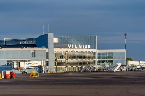 A suspected flying object once again disrupts operations at Vilnius Airport