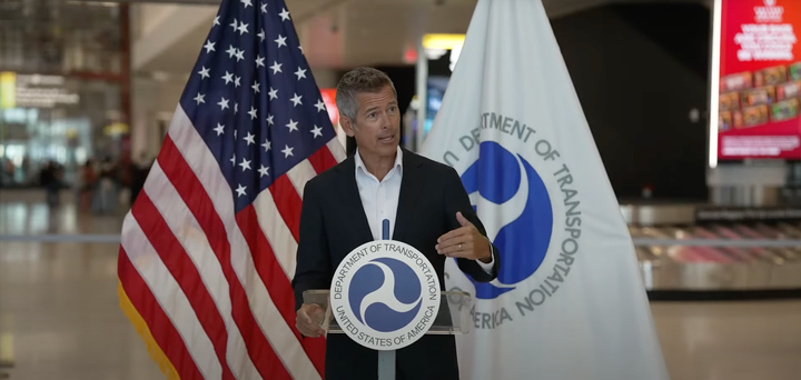 US DOT’s Duffy brings pizzas to now-unpaid air traffic controllers at EWR