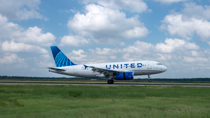 United Airlines plans to retire its A319 and A320s by 2030