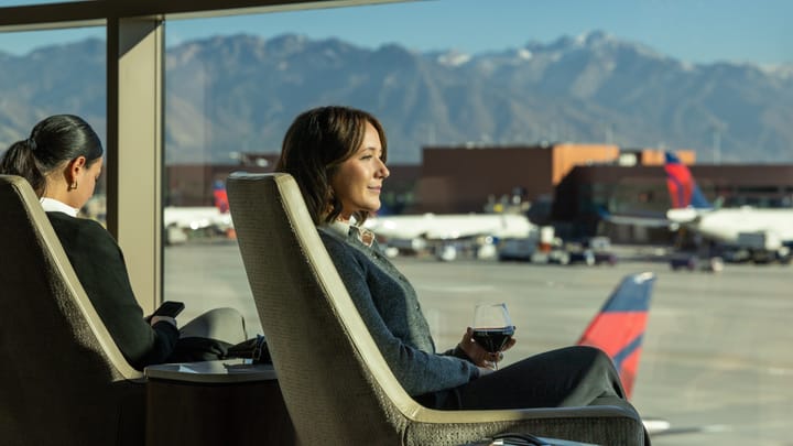 Delta’s CEO says United Airlines is doing its best to copy Delta